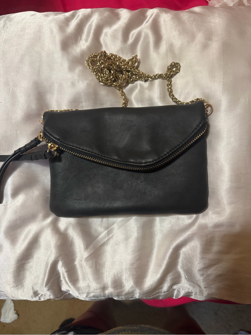Street Level Black LeatherCrossbody Bag with Gold Chain. NWOT!!!!